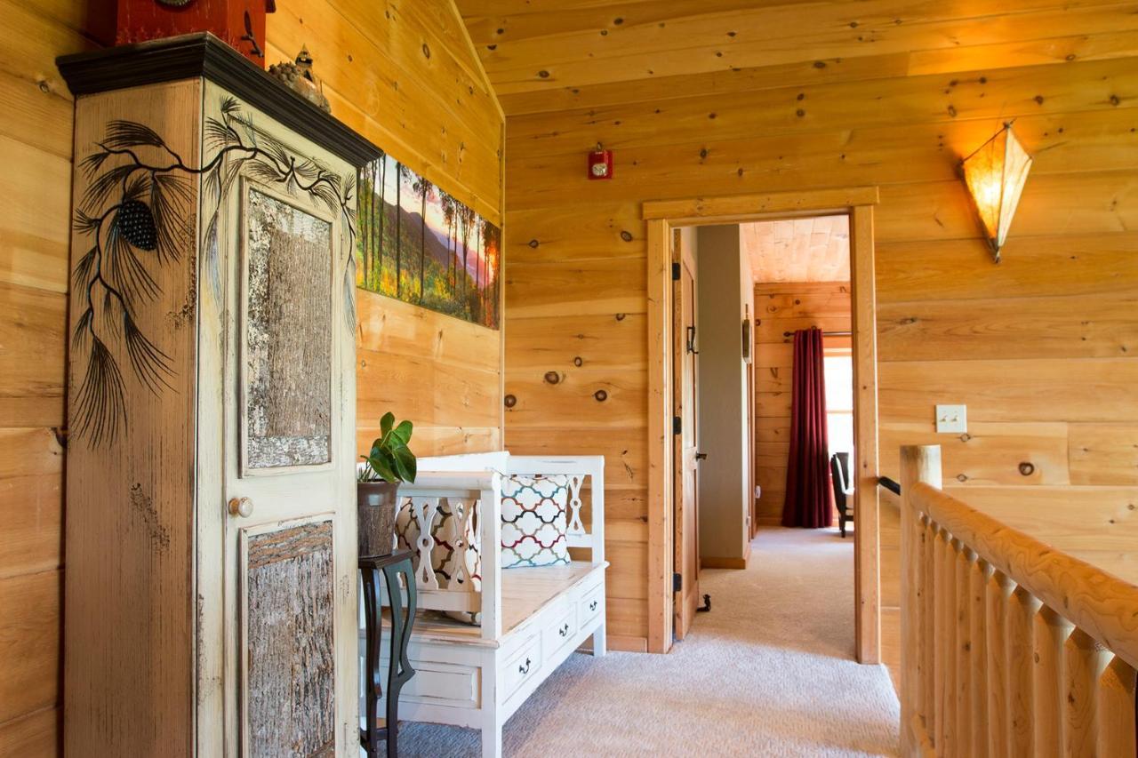 Lazy Bear Lodge Valle Crucis Εξωτερικό φωτογραφία