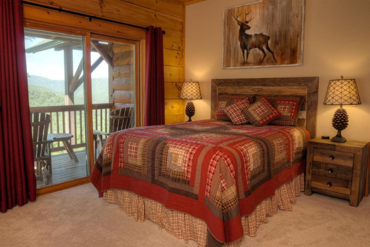 Lazy Bear Lodge Valle Crucis Εξωτερικό φωτογραφία