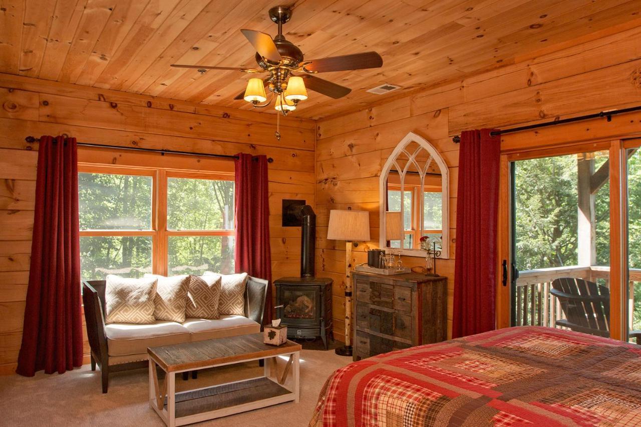Lazy Bear Lodge Valle Crucis Εξωτερικό φωτογραφία