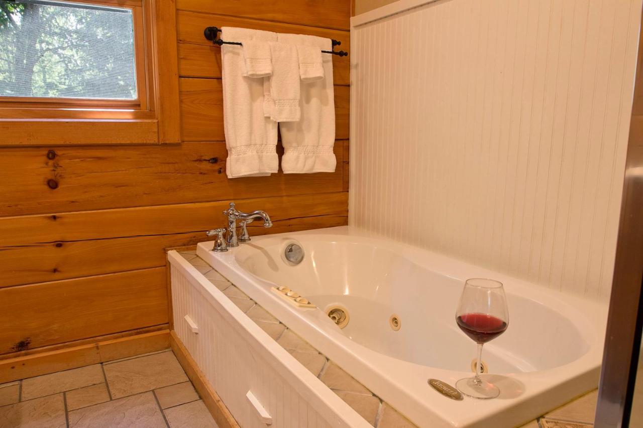 Lazy Bear Lodge Valle Crucis Εξωτερικό φωτογραφία
