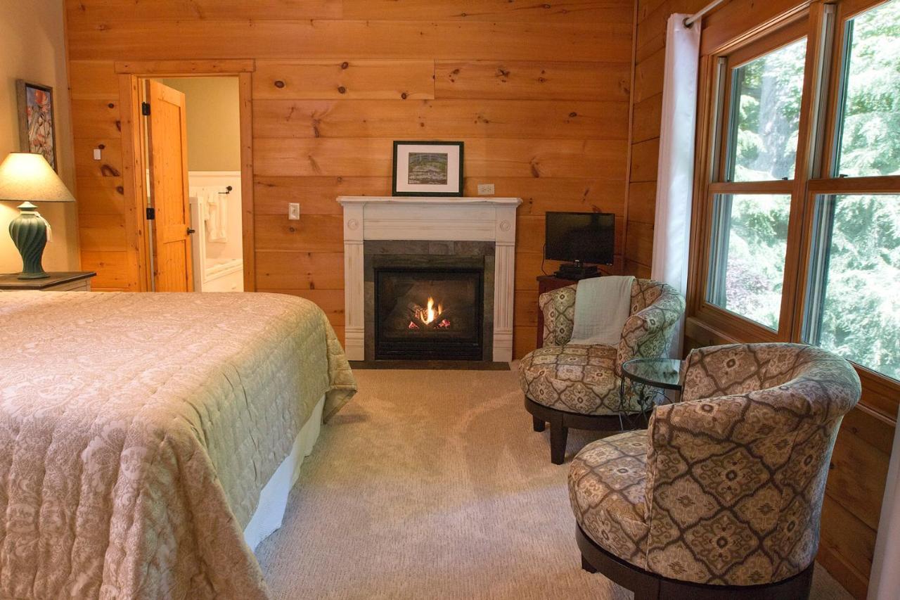 Lazy Bear Lodge Valle Crucis Εξωτερικό φωτογραφία