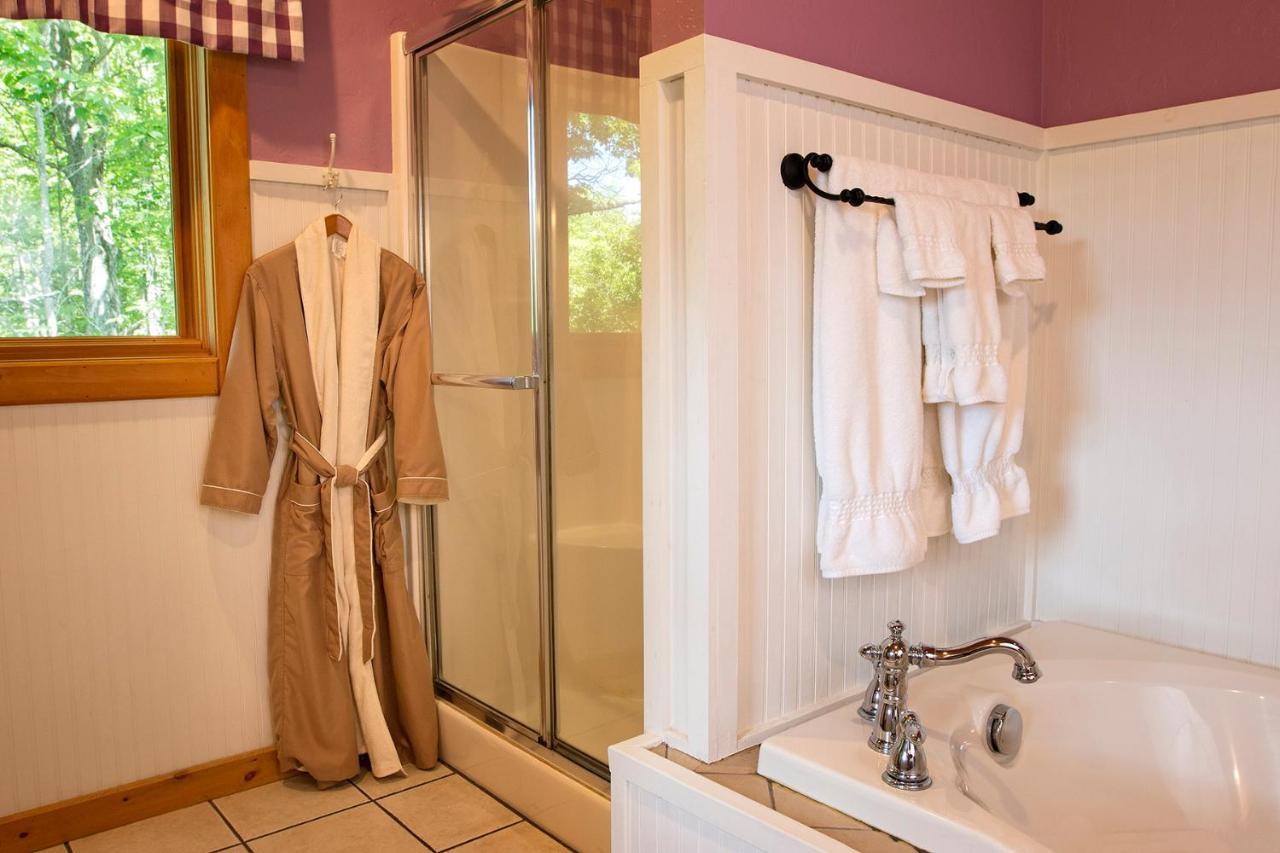 Lazy Bear Lodge Valle Crucis Εξωτερικό φωτογραφία